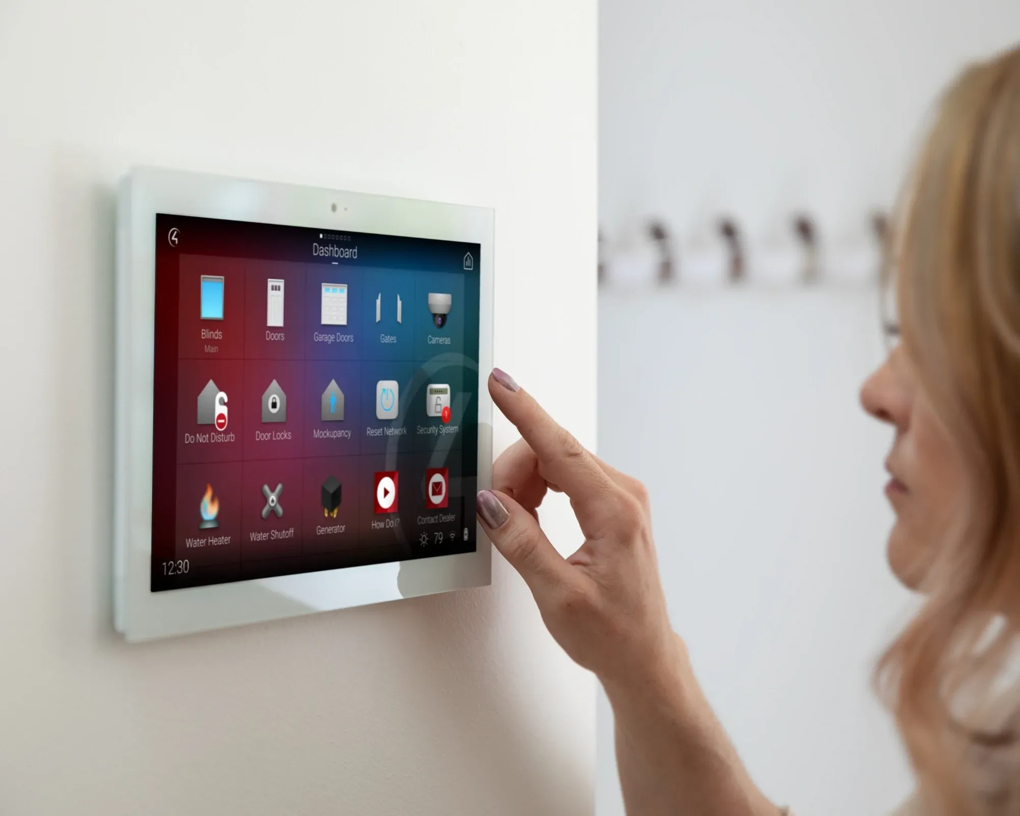 Wall-mounted smart home control panel